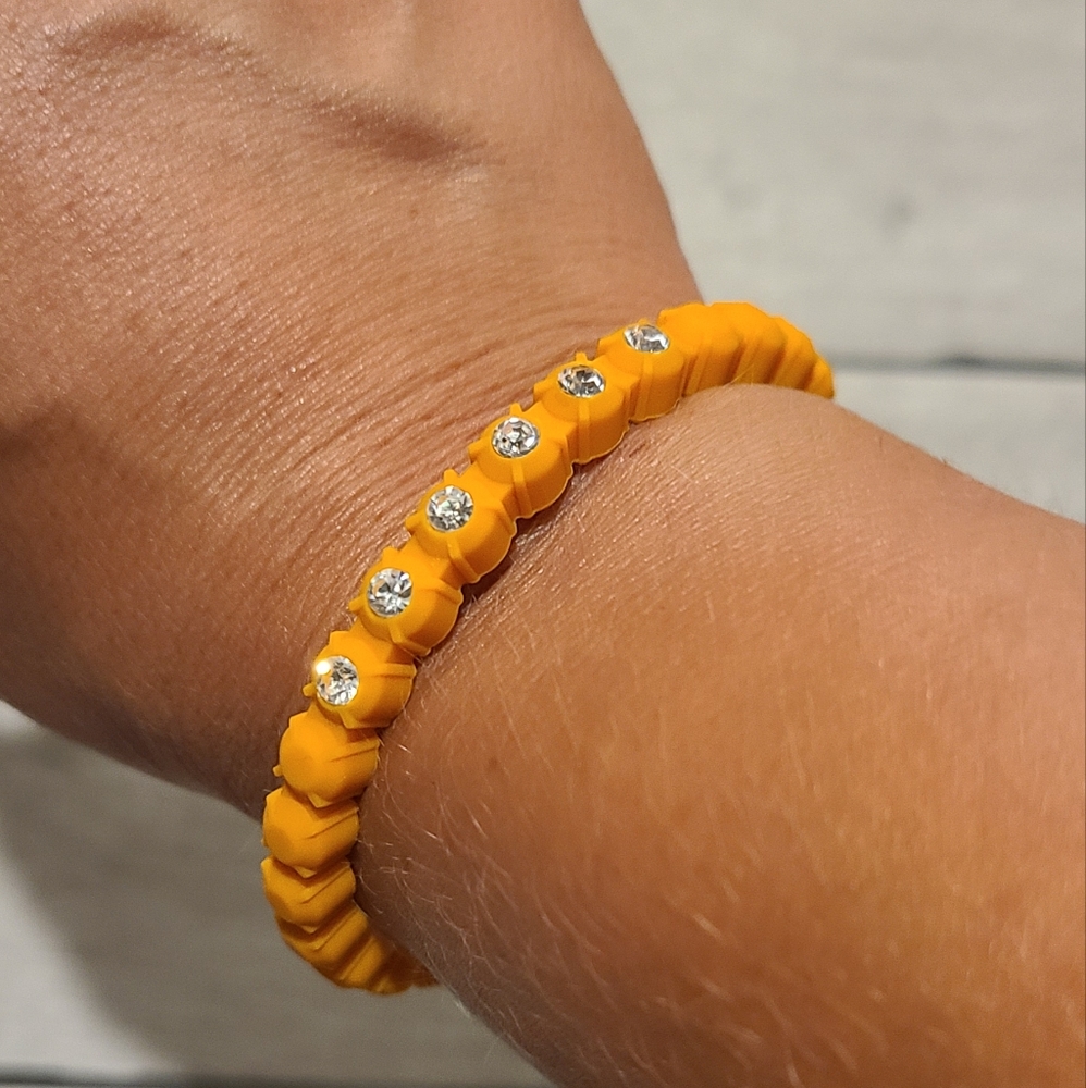 🍦Silicone gem studded bracelet🧋
